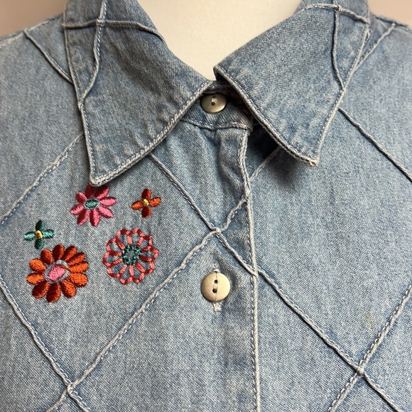 Men's Sleeveless Denim Shirt - 100% Cotton Button Front With Chest Pockets - View #5